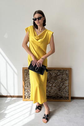 Žlté šaty Voda