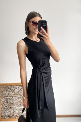 Čierne šaty Slim