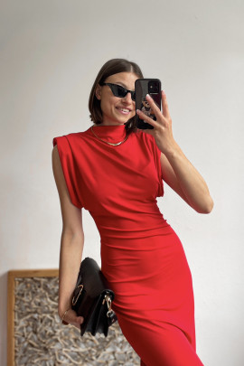 Červené šaty Twiggy